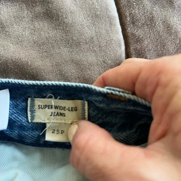 Petite Superwide-Leg Jeans: Airy Denim Edition - Picture 5 of 5